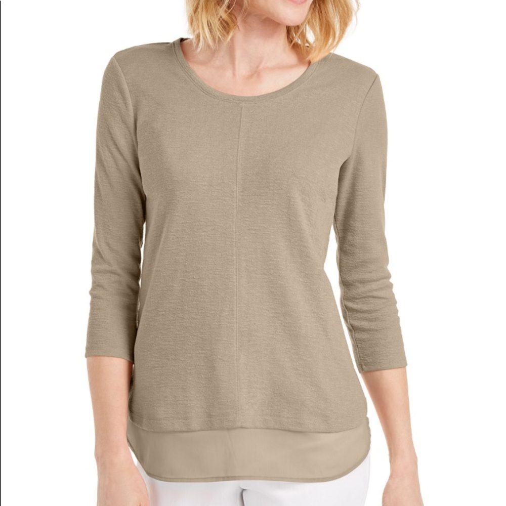 JM Collection Textured Center-Hem Top
